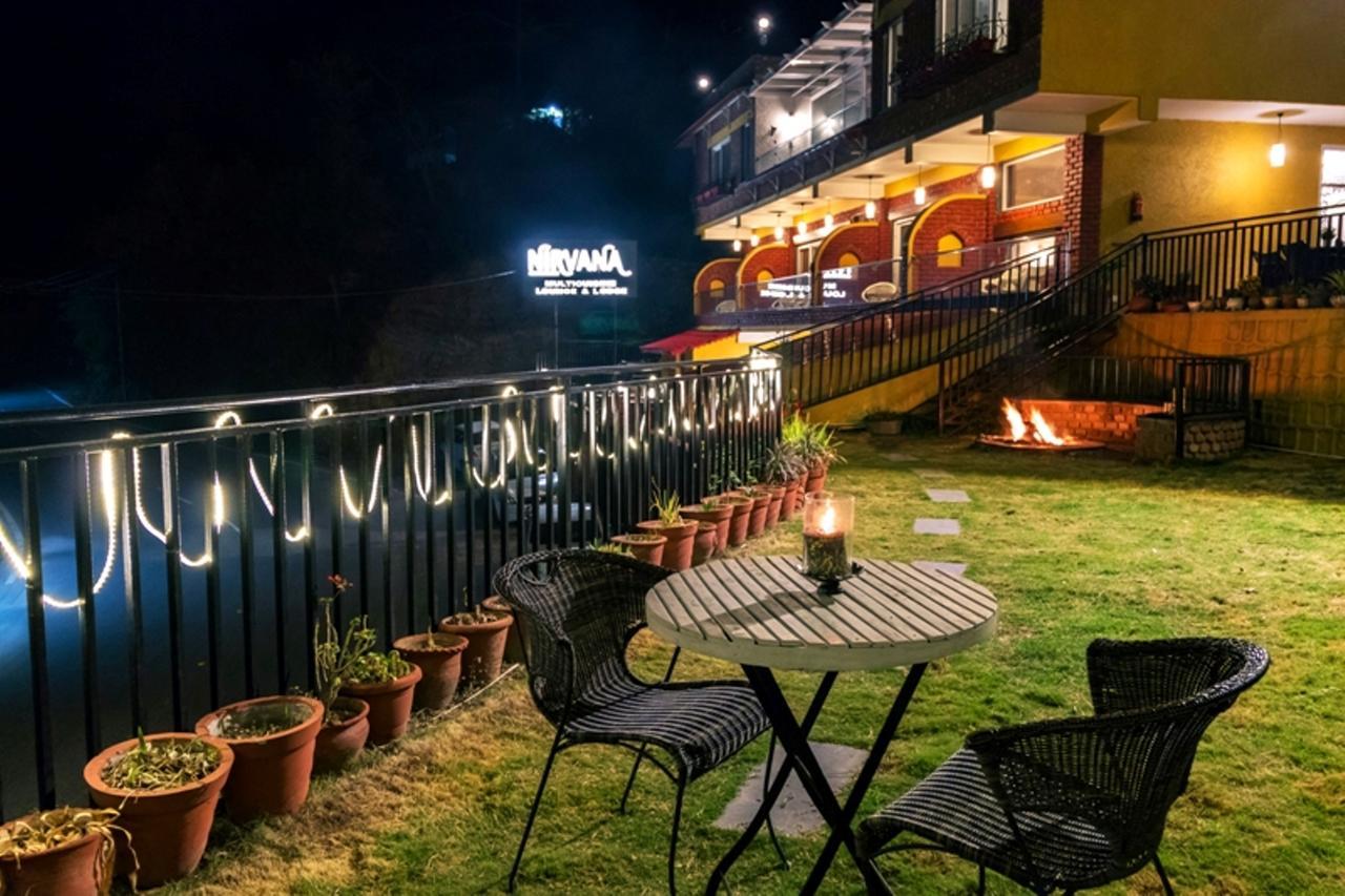 מוסורי Nirvana Lodge And Lounge מראה חיצוני תמונה