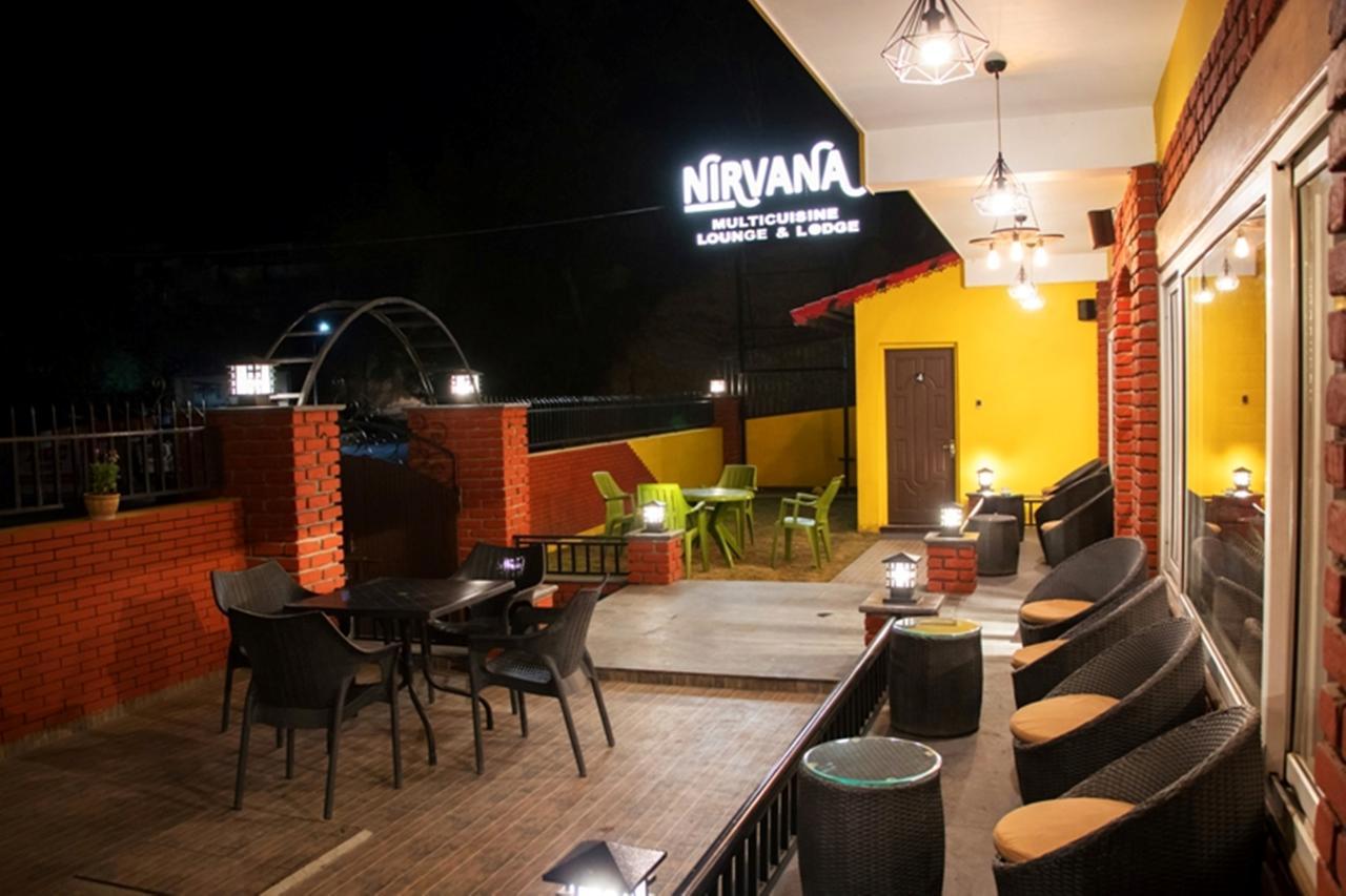 מוסורי Nirvana Lodge And Lounge מראה חיצוני תמונה