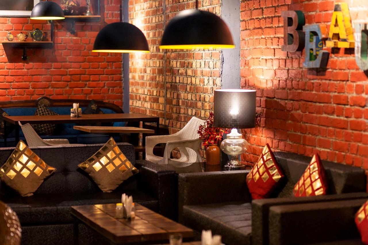 מוסורי Nirvana Lodge And Lounge מראה חיצוני תמונה