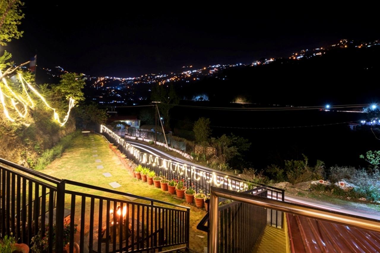 מוסורי Nirvana Lodge And Lounge מראה חיצוני תמונה