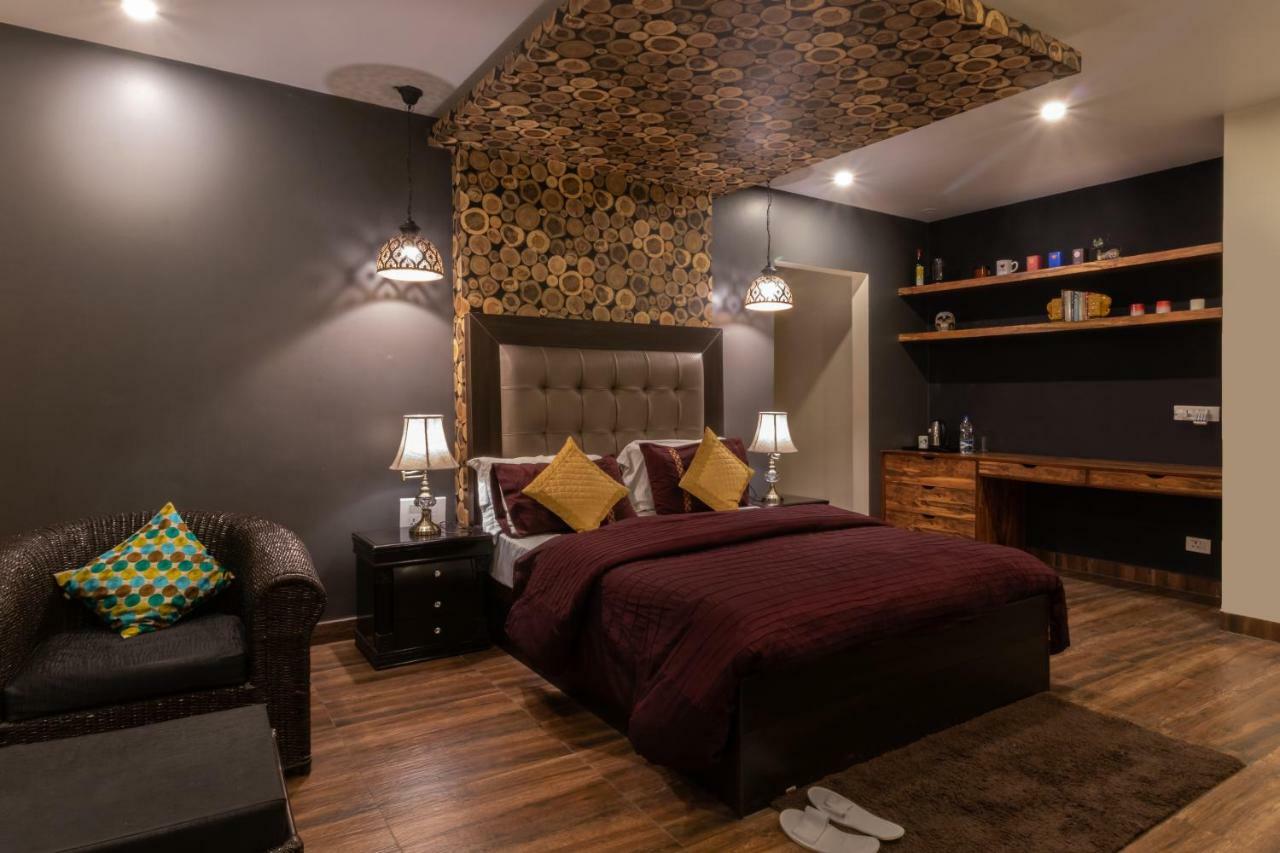 מוסורי Nirvana Lodge And Lounge מראה חיצוני תמונה